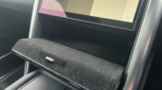 Land Rover Discovery 3.0 D300 R-Dynamic HSE 5dr Auto Diesel Station Wagon